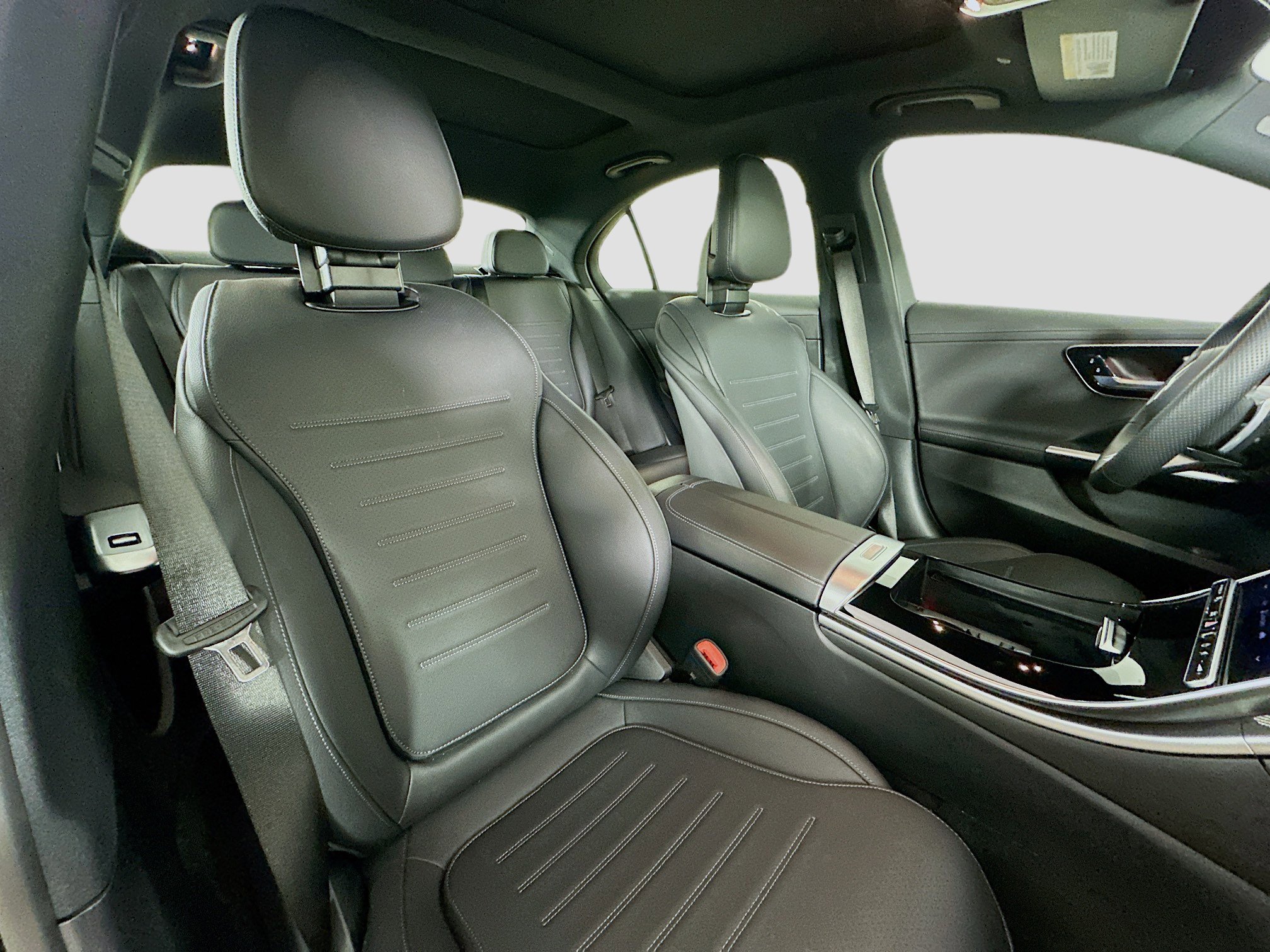 Certified 2025 Mercedes-Benz C 300 4MATIC Sedan image 37