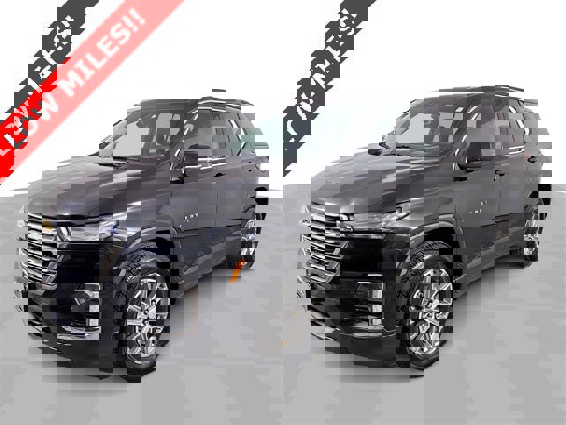 Used 2023 Chevrolet Traverse LT image 4