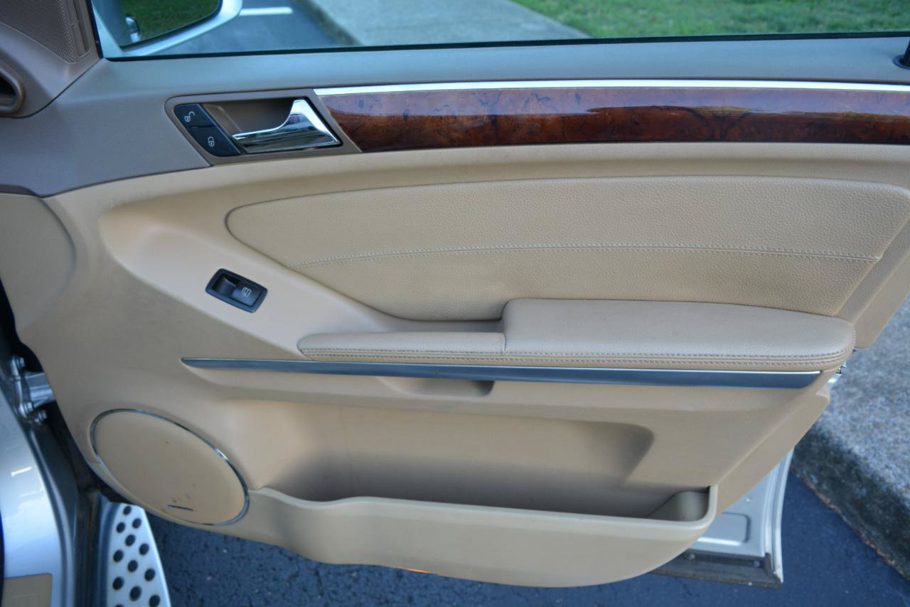 Used 2008 Mercedes-Benz GL 550 4MATIC image 18