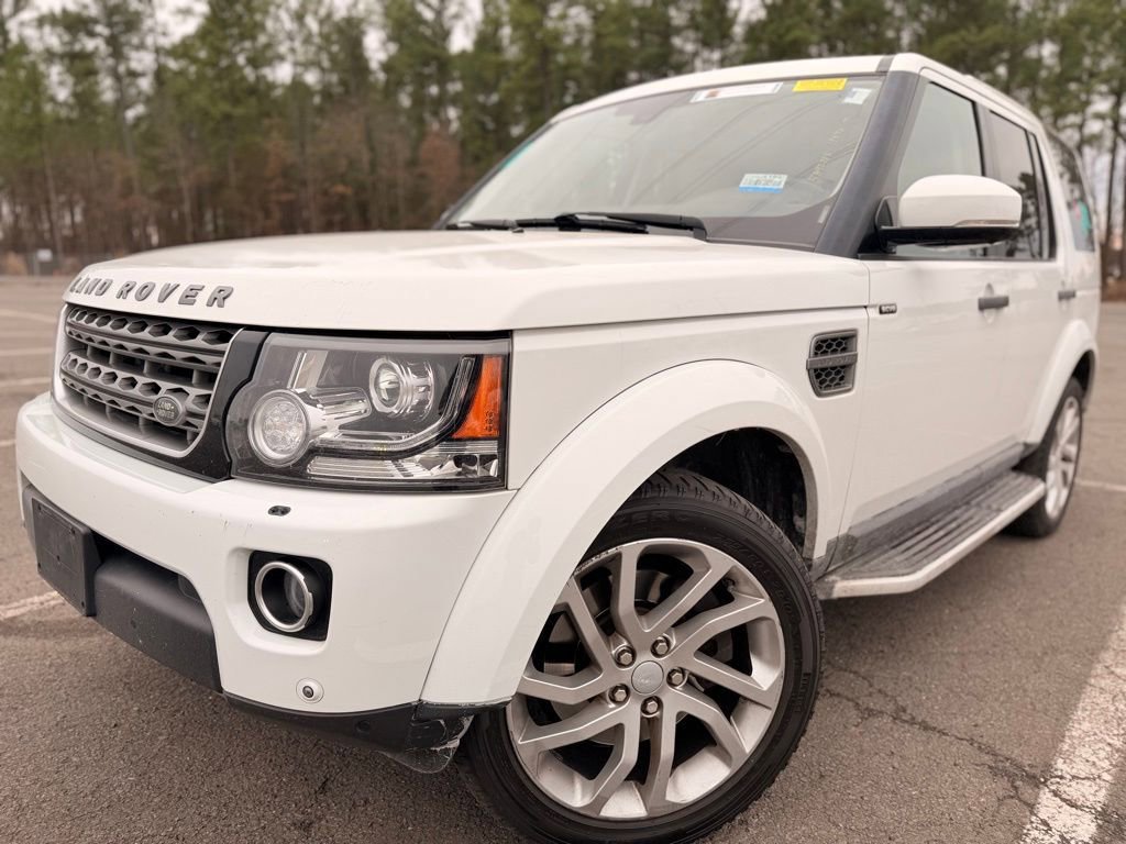 Used 2016 Land Rover LR4 HSE AWD/4WD image 2
