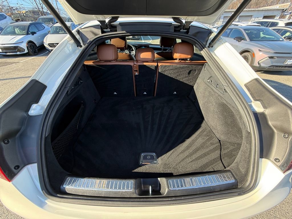 Used 2020 Mercedes-Benz GLC 300 4MATIC Coupe image 27