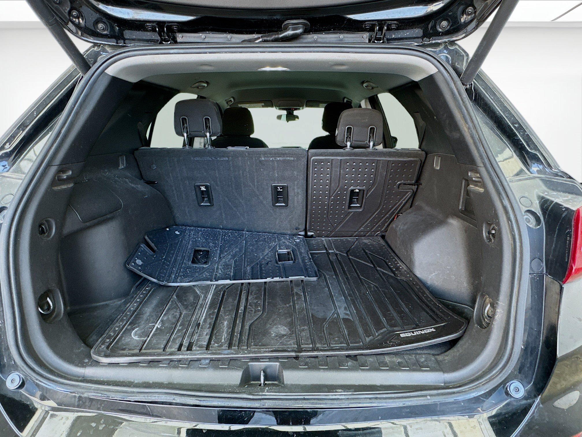 Used 2018 Chevrolet Equinox LT FWD image 17