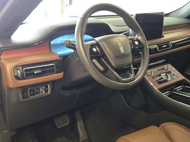 Used 2024 Lincoln Aviator Reserve w/ Equipment Group 201A image 24