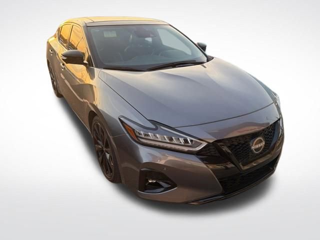 Used 2023 Nissan Maxima SR w/ Sport Mat Group image 2