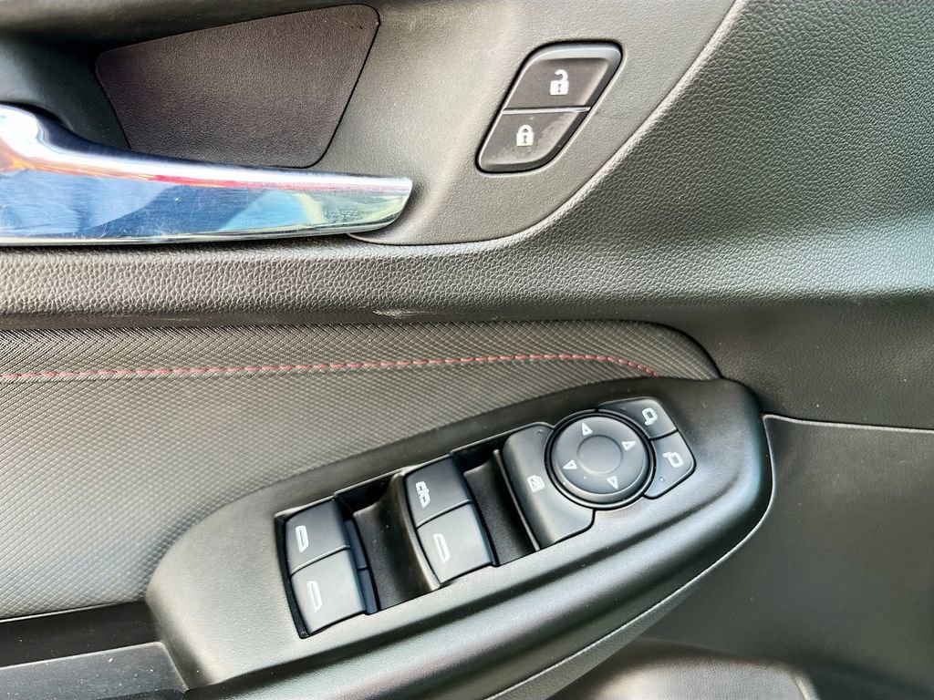 Used 2023 Chevrolet TrailBlazer RS FWD image 17