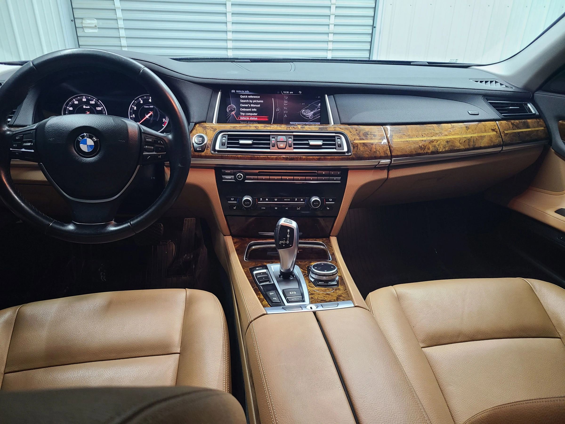 Used 2014 BMW 740Li image 3