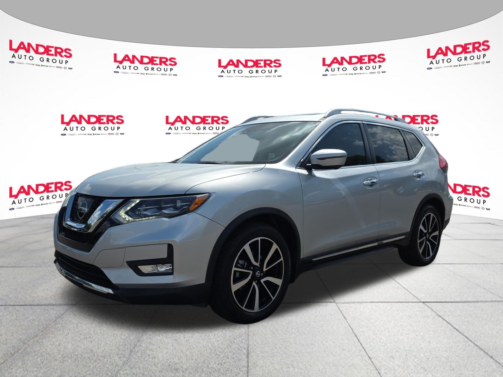 Used 2017 Nissan Rogue SL w/ SL Premium Package FWD image 1