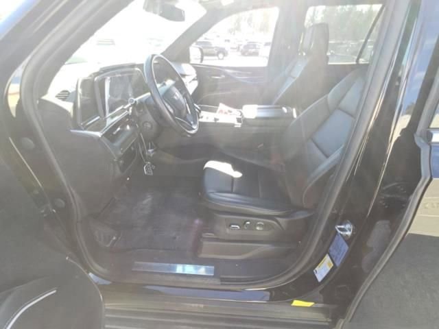 Used 2023 Cadillac Escalade Luxury image 3
