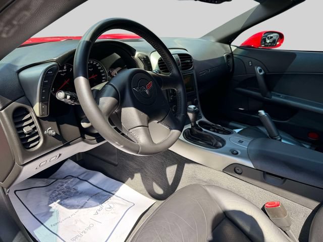 Used 2005 Chevrolet Corvette Coupe w/ Preferred Equipment Group RWD image 16