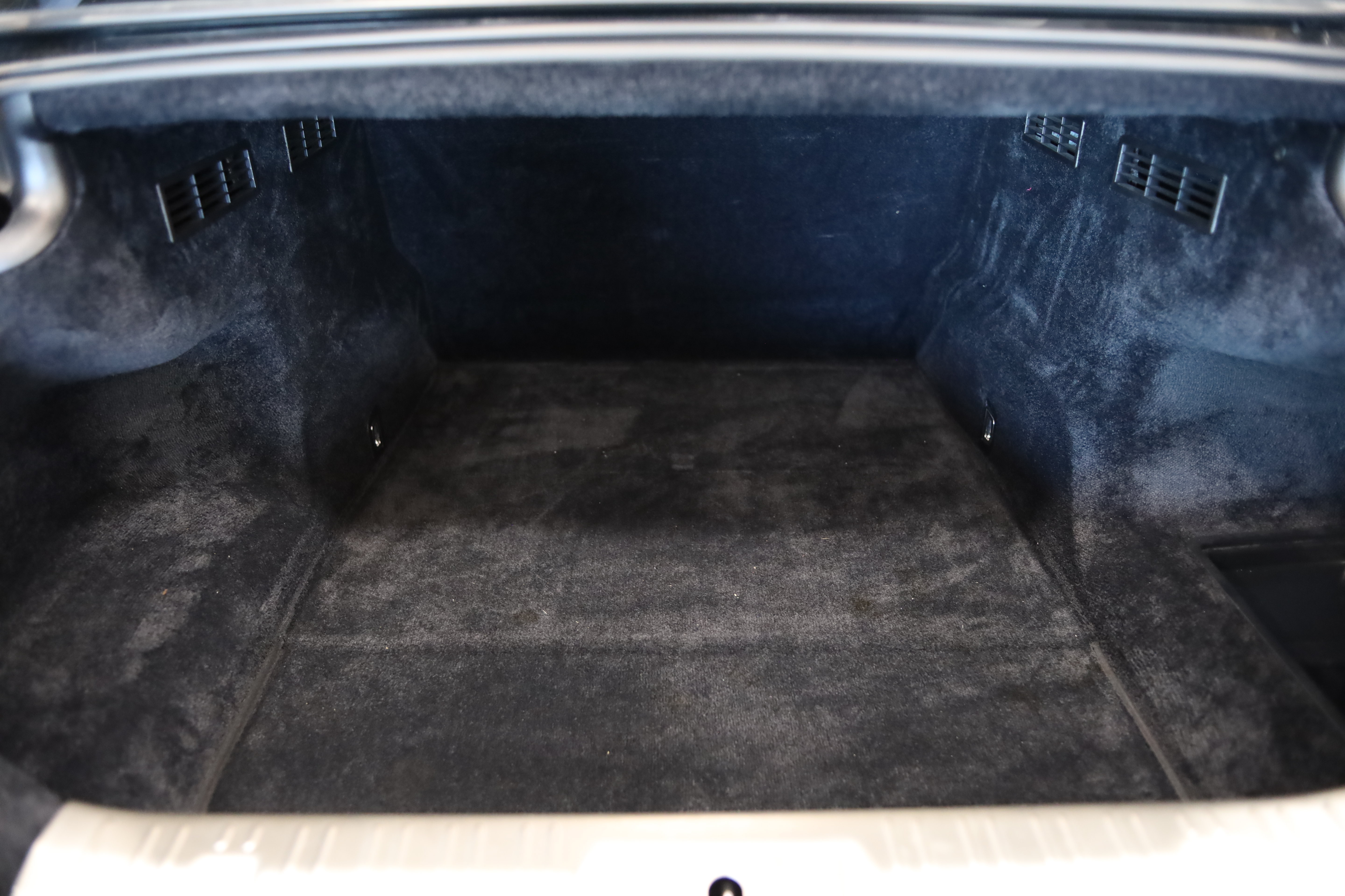 Used 2016 Rolls-Royce Wraith RWD image 7