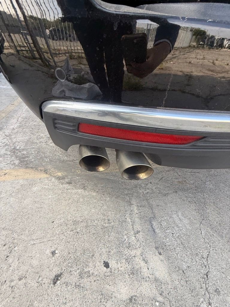 Used 2023 GMC Yukon Denali image 13