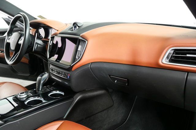Used 2023 Maserati Ghibli Modena image 24