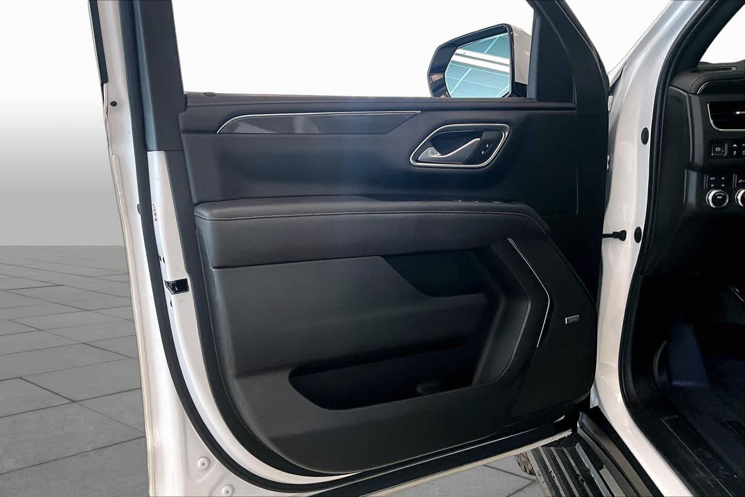 Used 2022 GMC Yukon AT4 AWD/4WD image 21