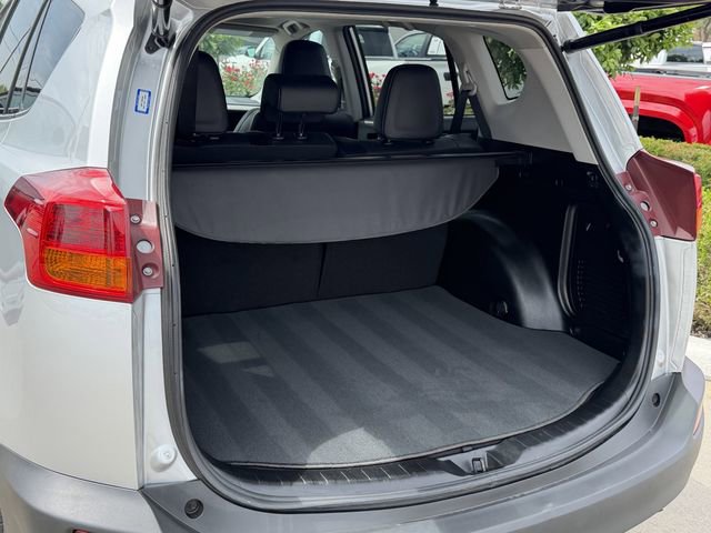 Used 2015 Toyota RAV4 Limited w/ Technology Package FWD image 18