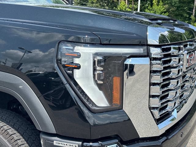 New 2026 GMC Sierra 3500 Denali w/ Denali Reserve Package AWD/4WD image 10