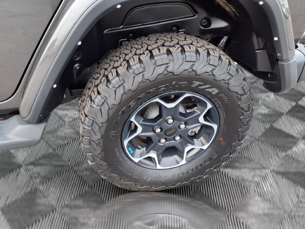 Used 2022 Jeep Wrangler Unlimited Rubicon 4xe w/ Steel Bumper Group AWD/4WD image 24