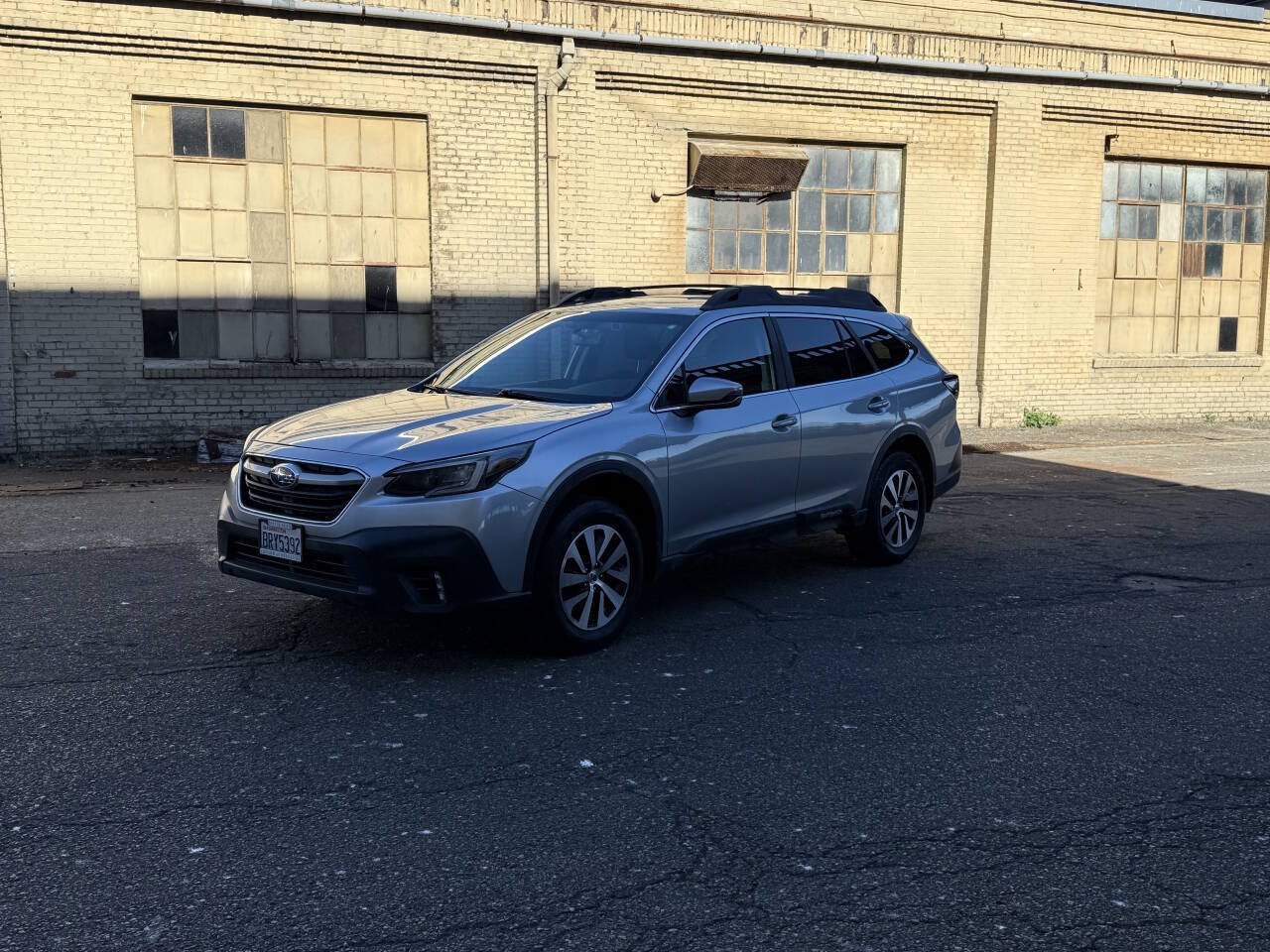 Used 2020 Subaru Outback Premium AWD/4WD image 2