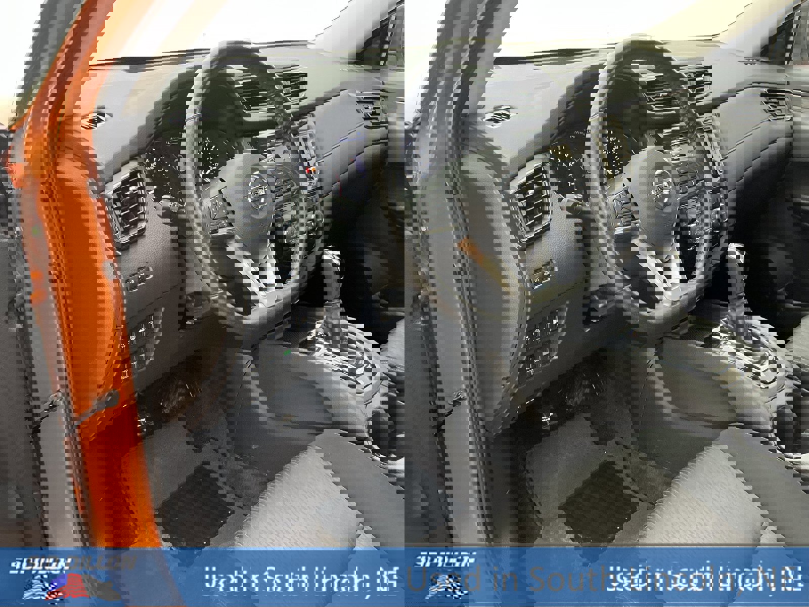 Used 2019 Nissan Rogue SV image 16