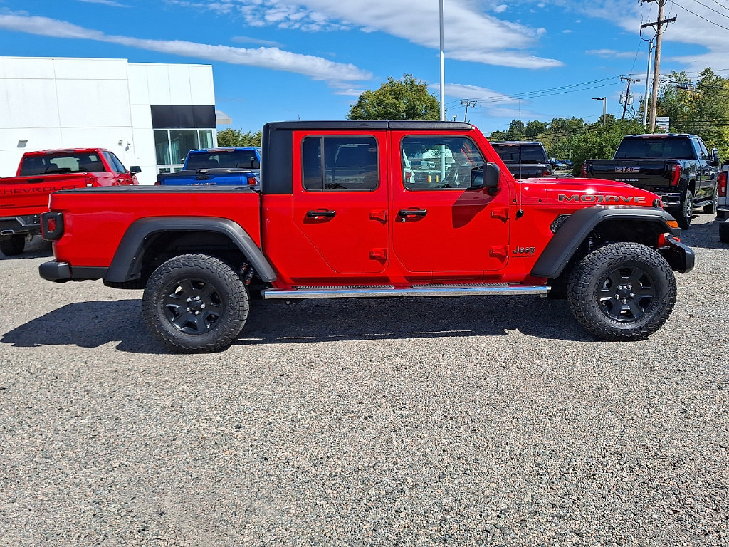 Used 2023 Jeep Gladiator Mojave w/ Cold Weather Group AWD/4WD image 10