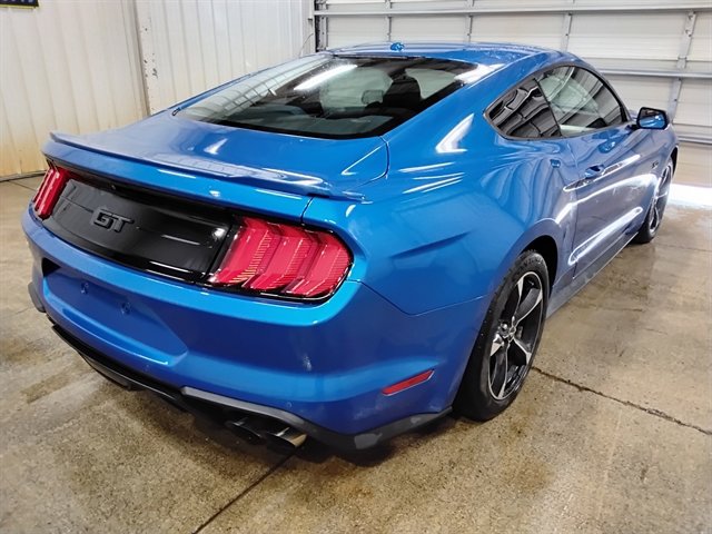 Used 2019 Ford Mustang GT image 3