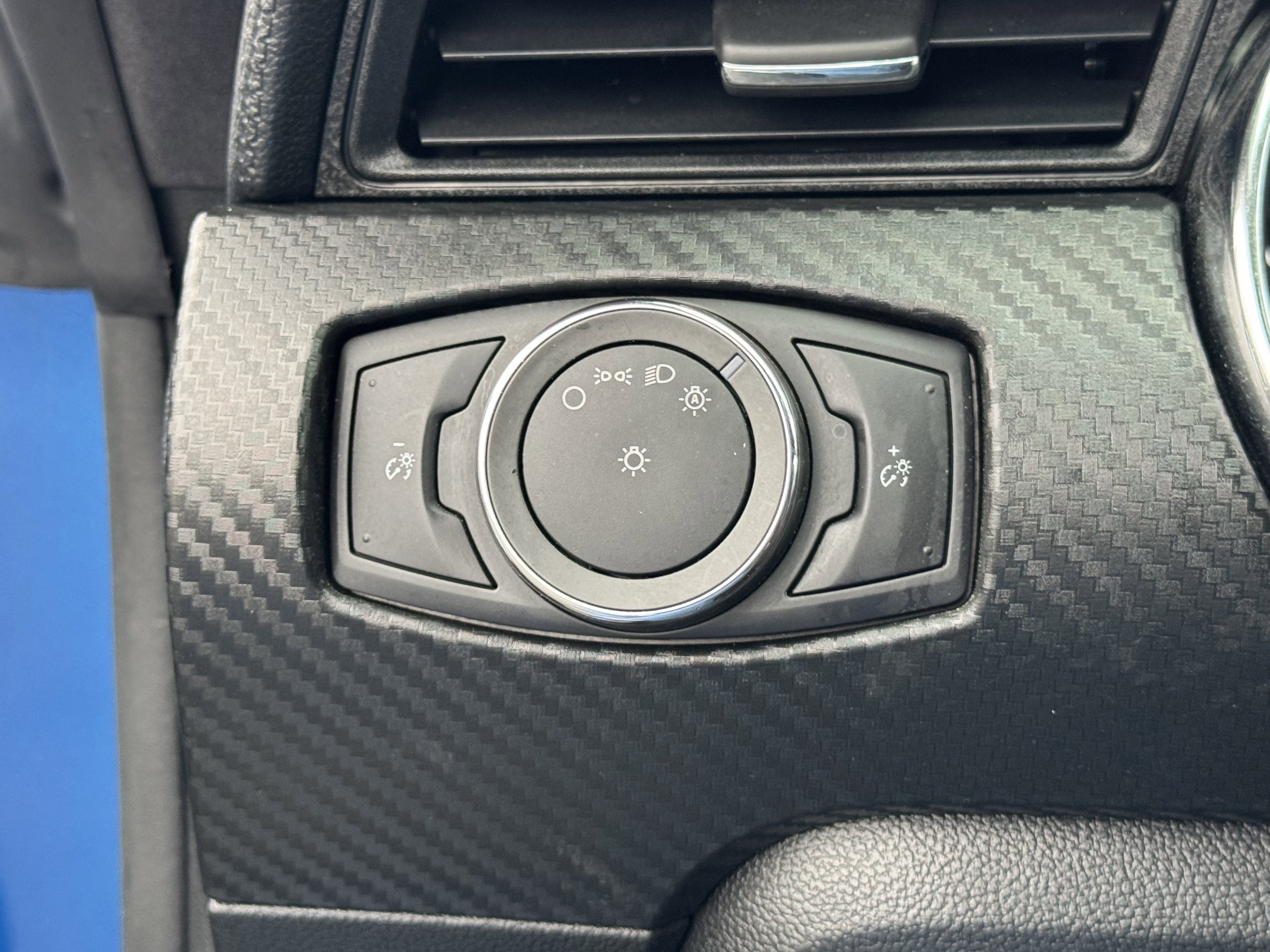 Used 2017 Ford Mustang Coupe image 26