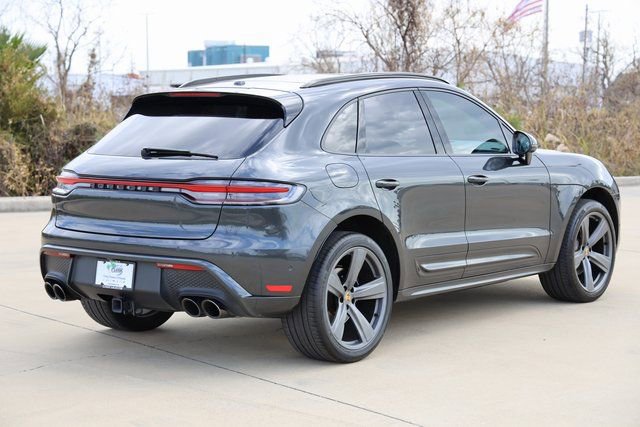 Used 2022 Porsche Macan image 8