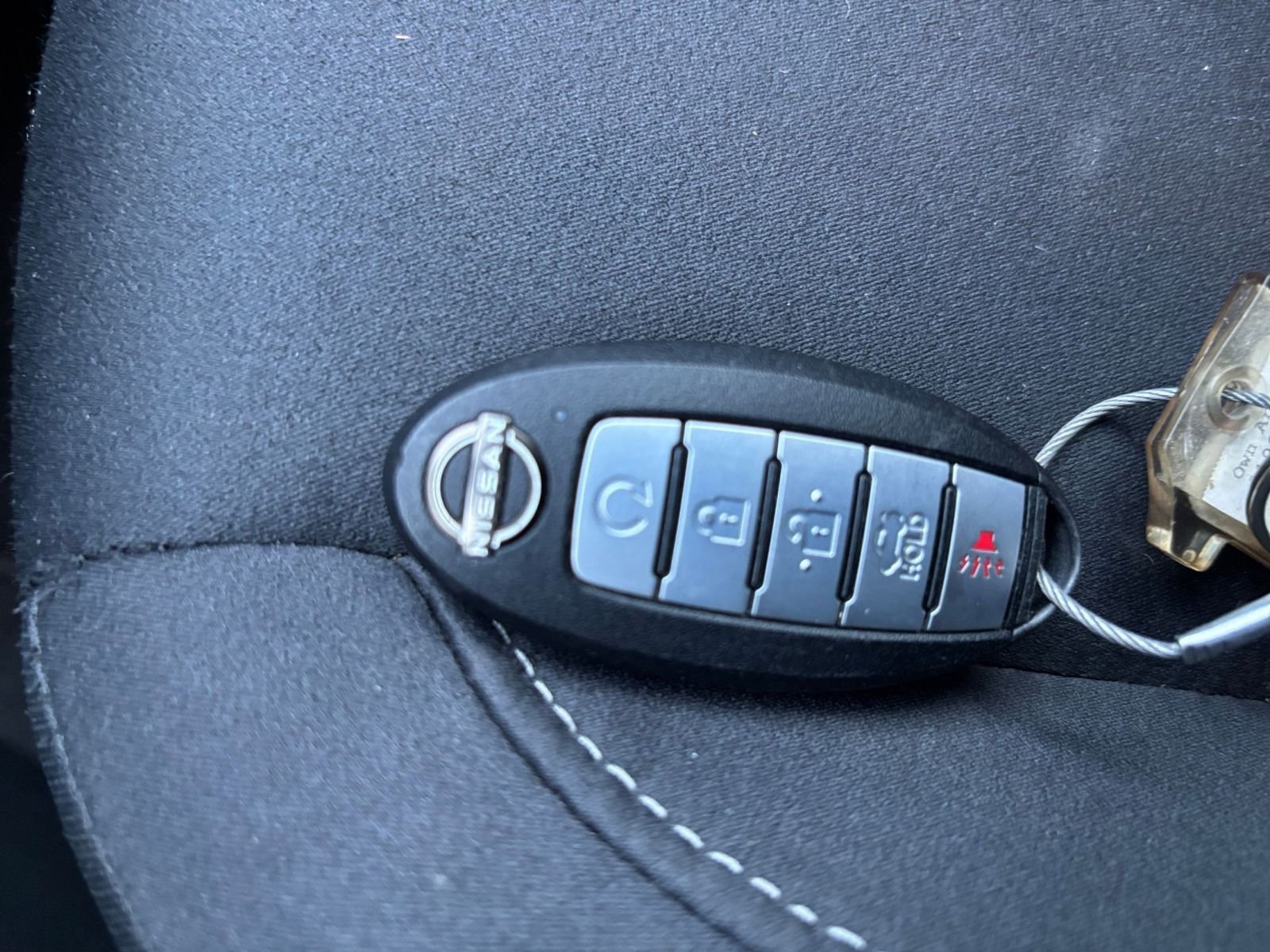 Used 2025 Nissan Altima 2.5 SV FWD image 24