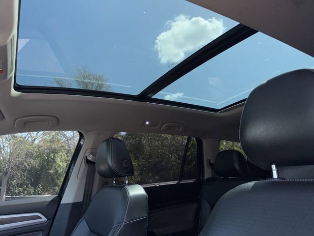 Used 2022 Volkswagen Atlas SE image 12