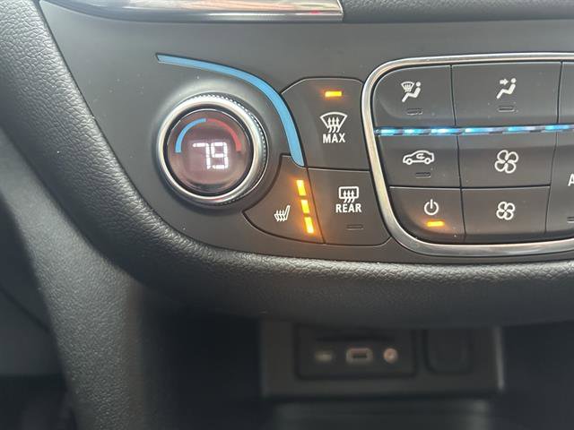 Certified 2019 Chevrolet Equinox LT w/ Sun & Navigation Package image 21