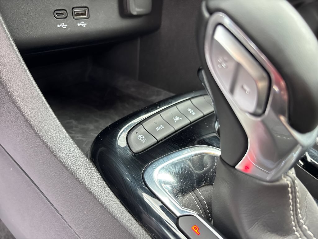 Used 2024 Buick Encore GX Preferred AWD/4WD image 33