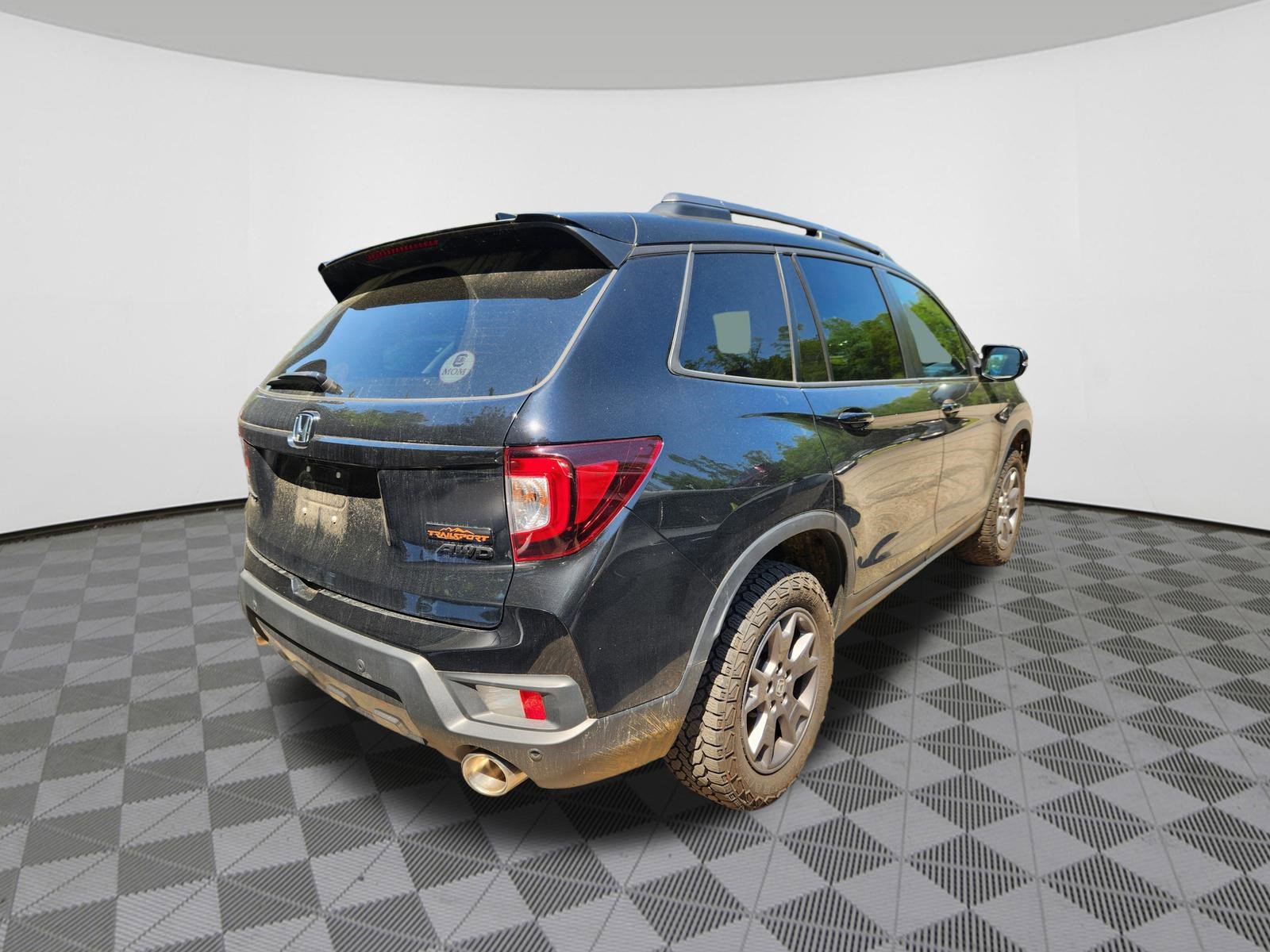 Used 2024 Honda Passport TrailSport image 4