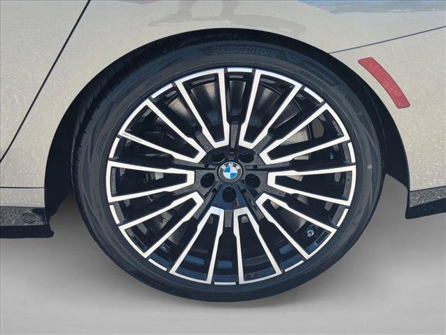 New 2026 BMW 760i xDrive AWD/4WD image 9