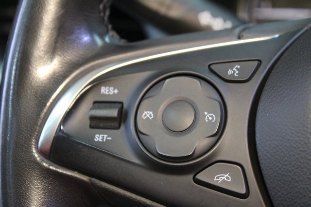 Used 2021 Buick Enclave Essence image 22