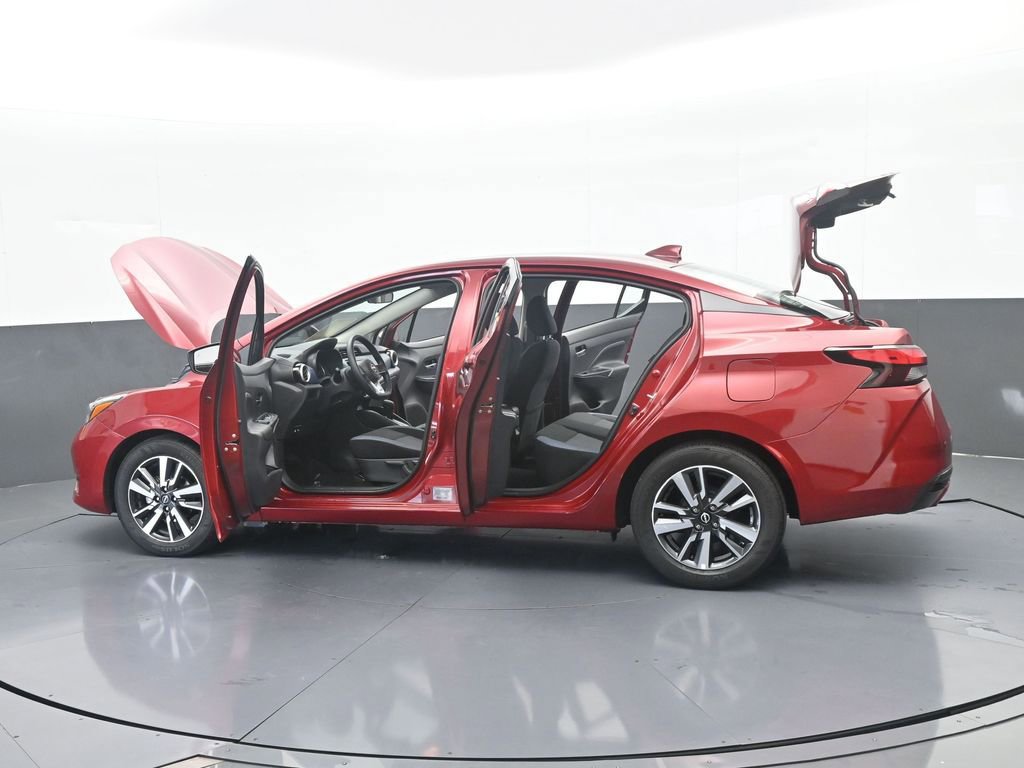 Used 2025 Nissan Versa SV image 68
