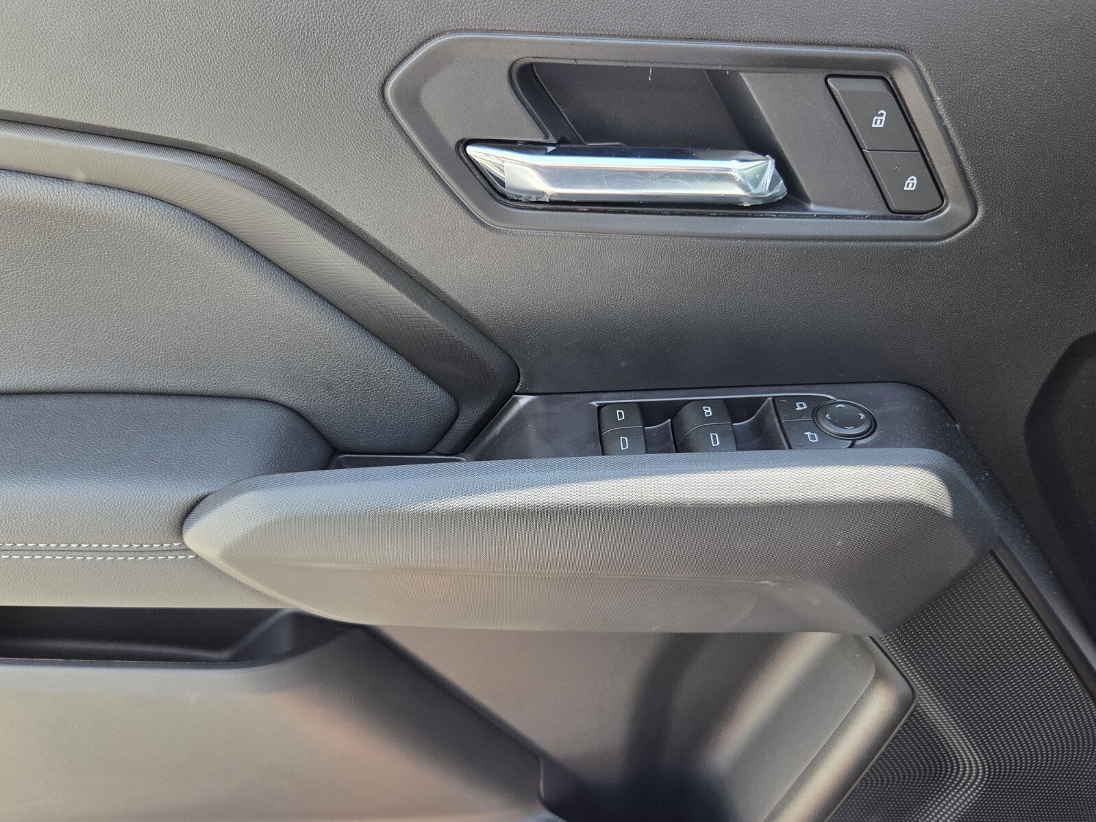 New 2026 Chevrolet Colorado LT w/ LT Convenience Package RWD image 31
