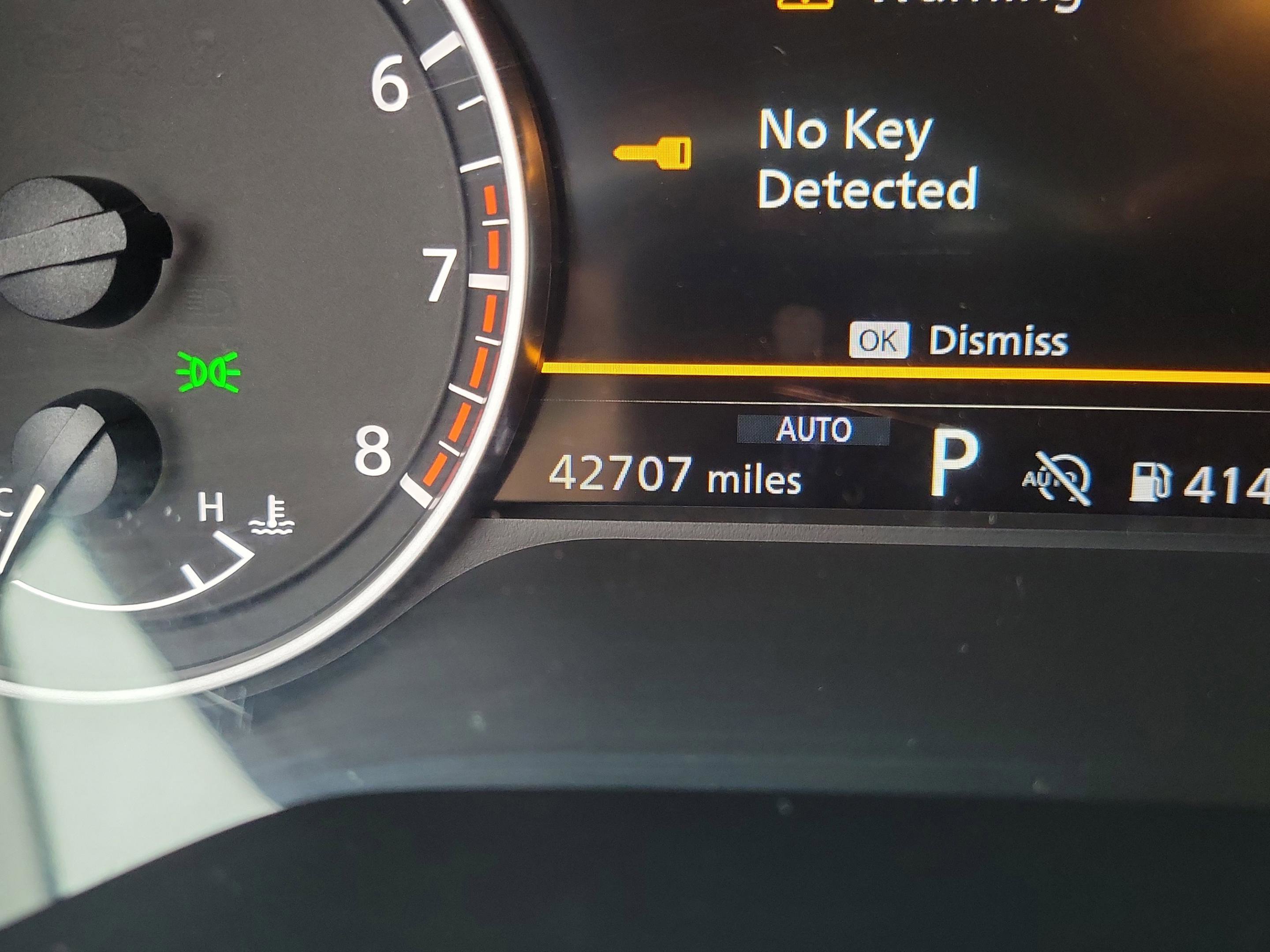 Certified 2025 Nissan Pathfinder SV image 28