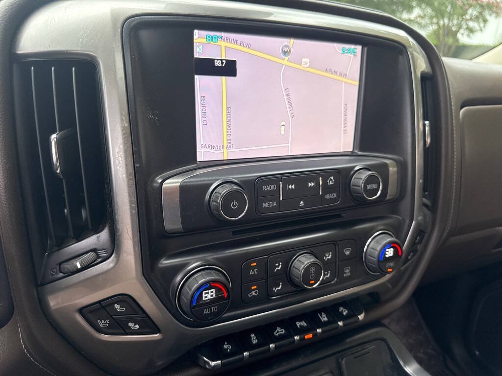 Used 2015 Chevrolet Silverado 1500 LTZ Z71 w/ LTZ Plus Package AWD/4WD image 20