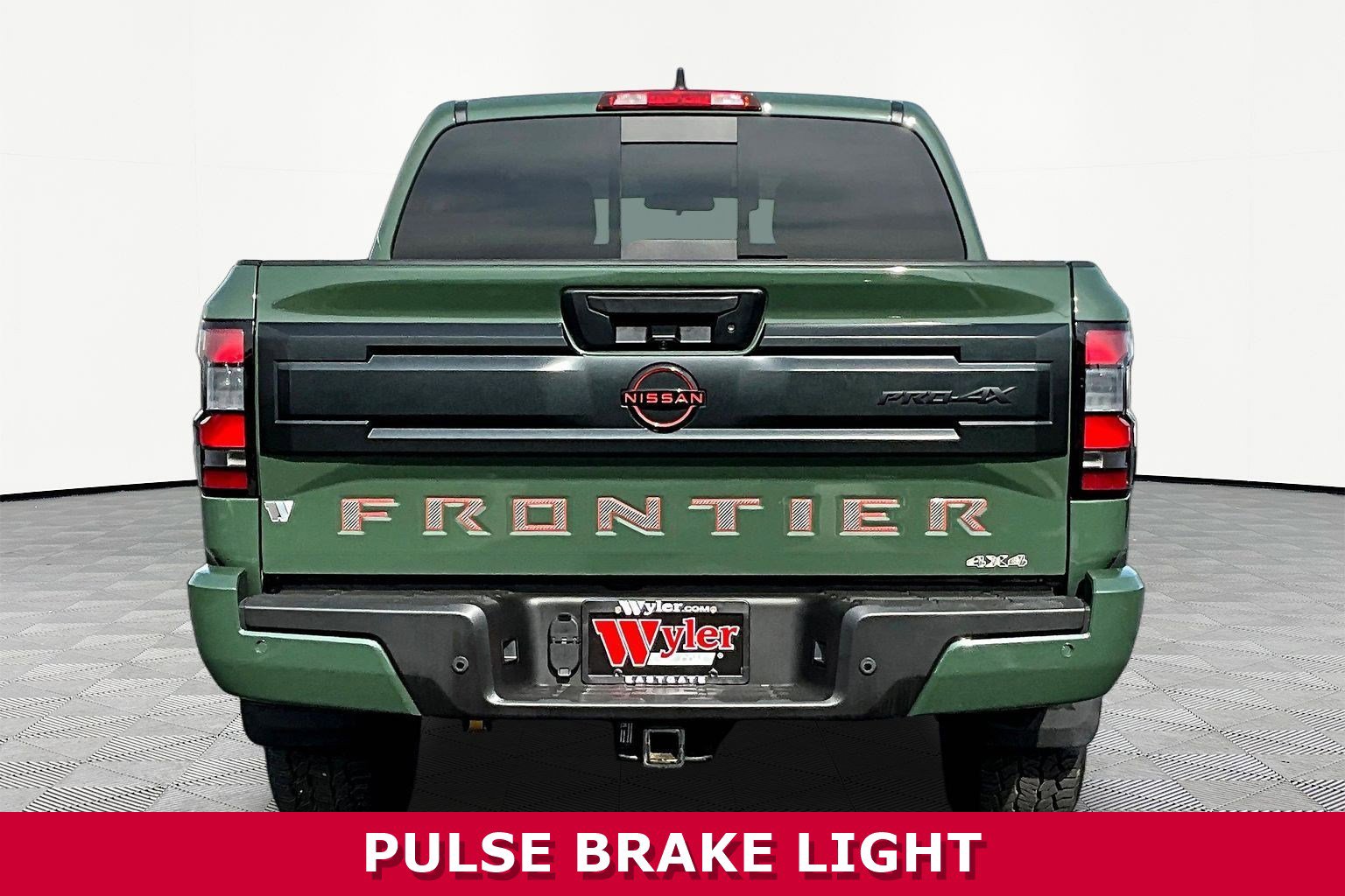 Certified 2025 Nissan Frontier PRO-4X AWD/4WD image 5