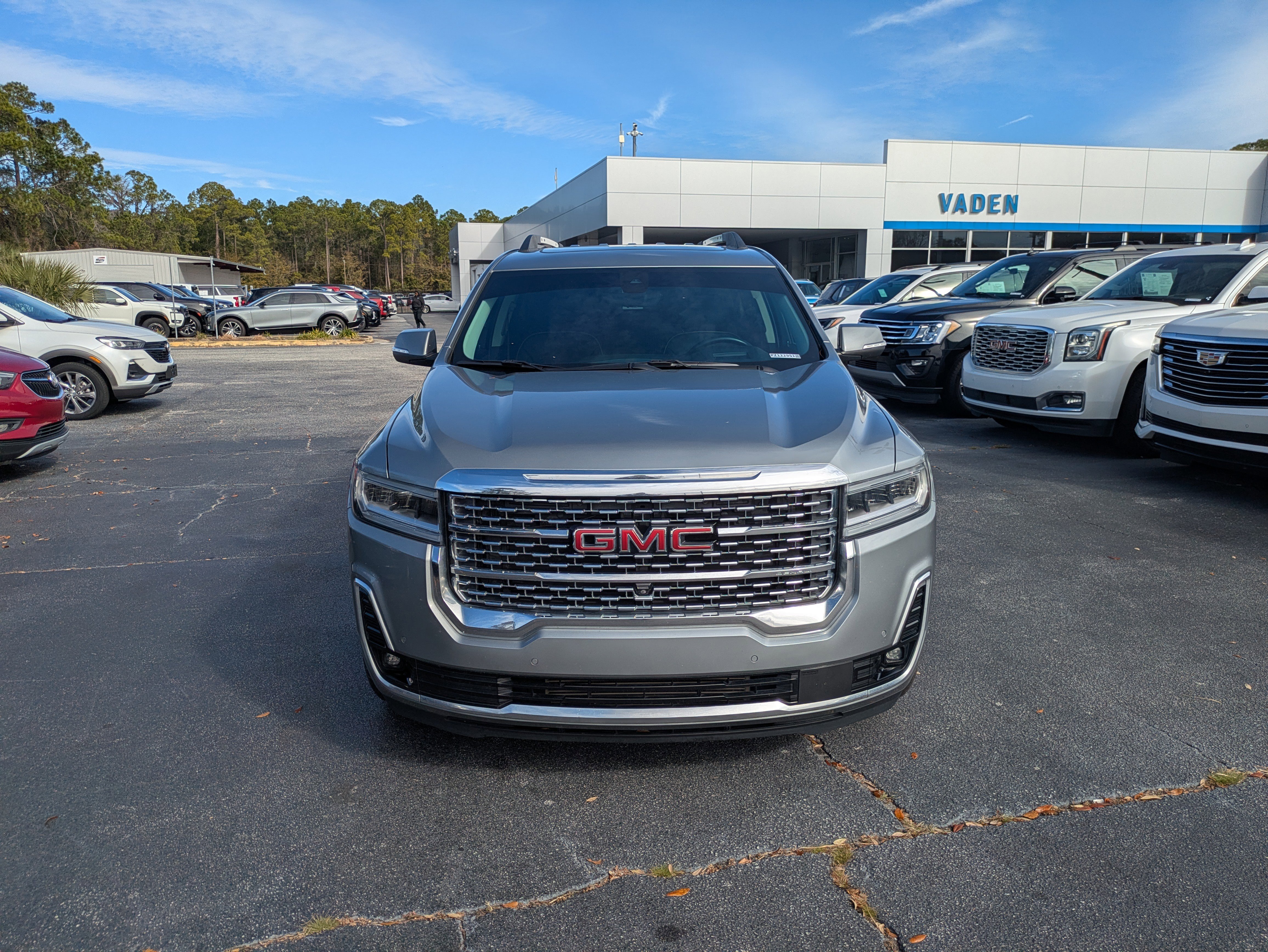 Used 2023 GMC Acadia Denali w/ Denali Ultimate Package image 32