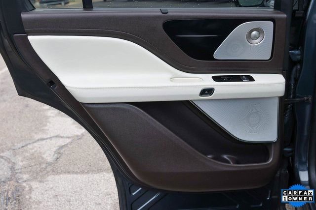 Used 2023 Lincoln Aviator Black Label w/ Class IV Trailer Tow Package image 14