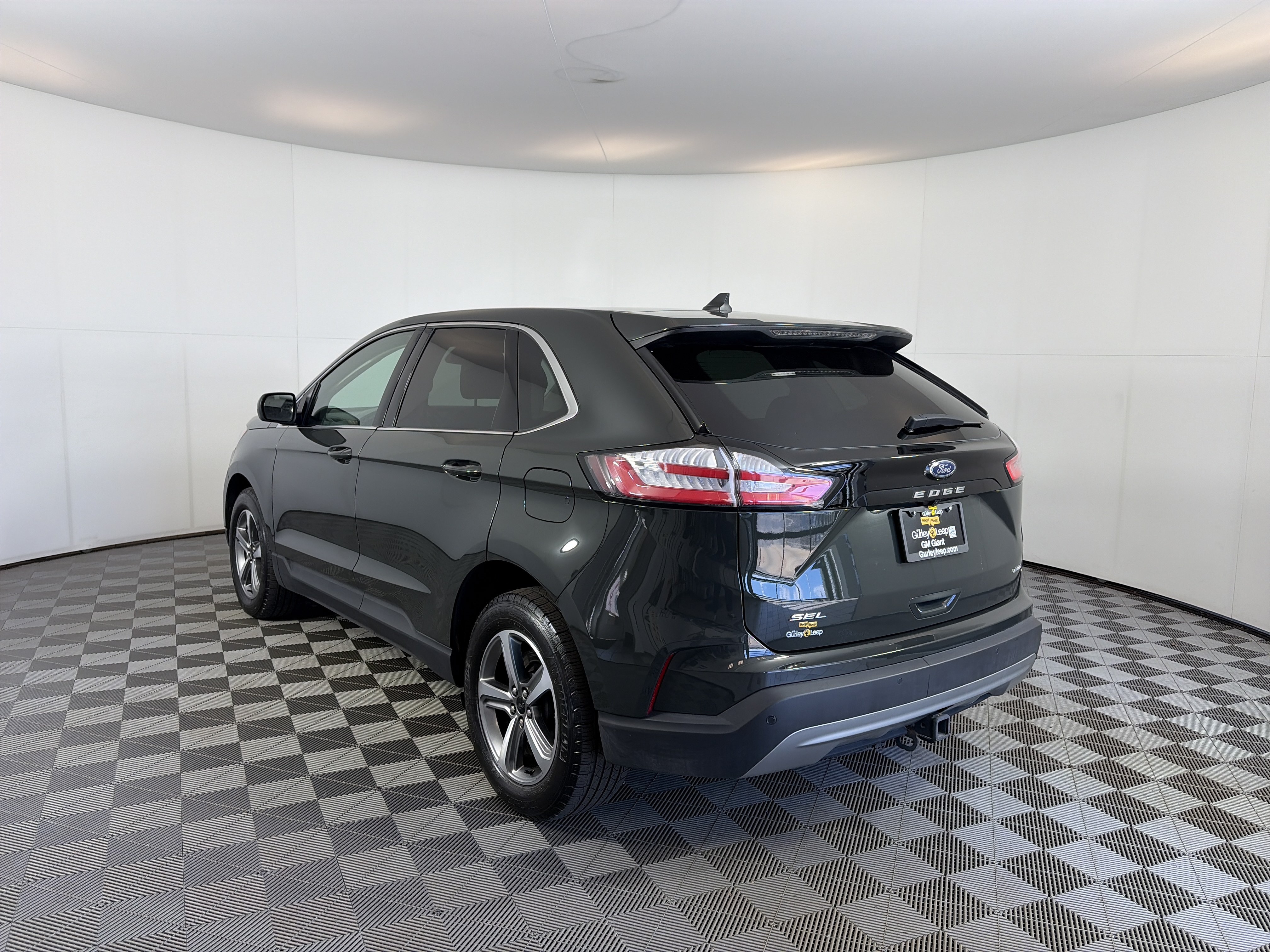 Used 2024 Ford Edge SEL w/ Convenience Package AWD/4WD image 8