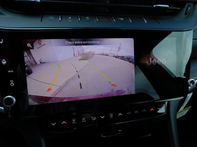 New 2026 Jeep Grand Cherokee Altitude AWD/4WD image 18