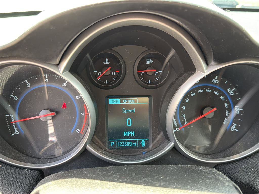 Used 2014 Chevrolet Cruze LT FWD image 6