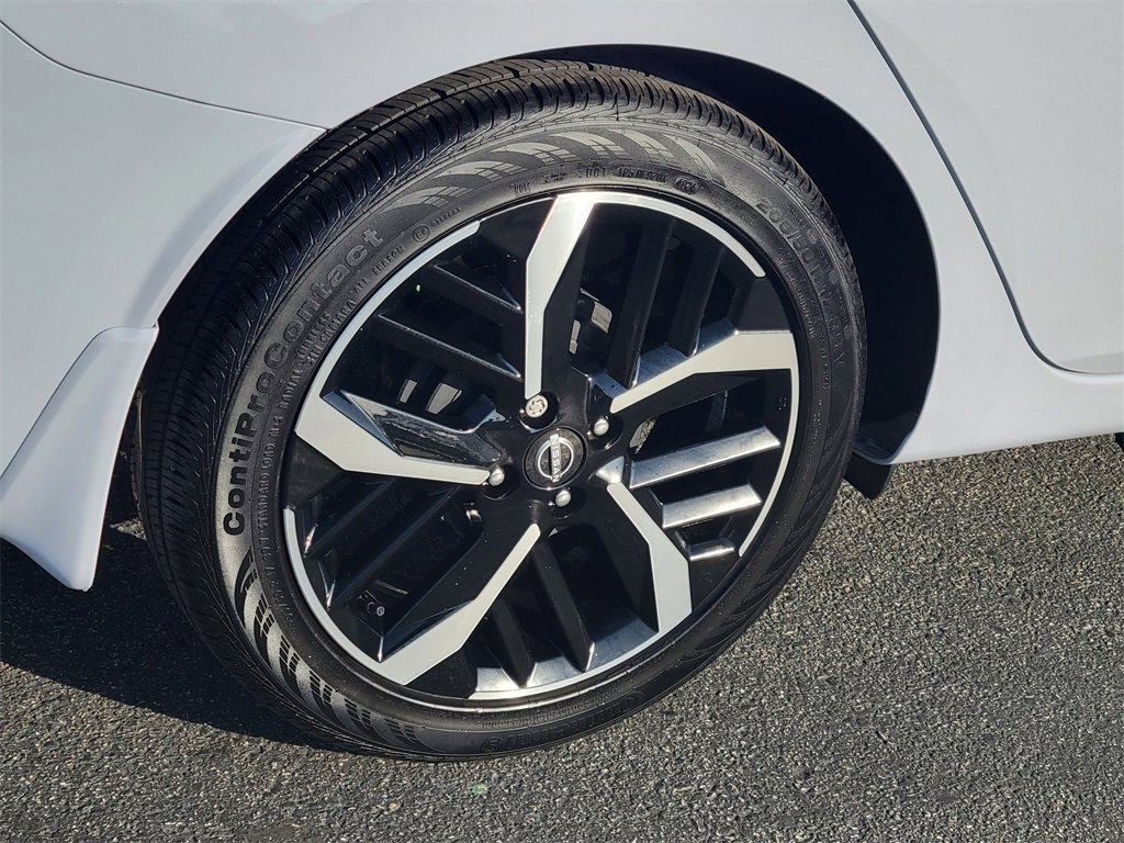 Certified 2025 Nissan Versa SR w/ Trunk Package image 3