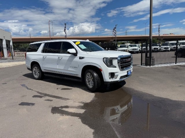 Used 2023 GMC Yukon XL SLT image 52