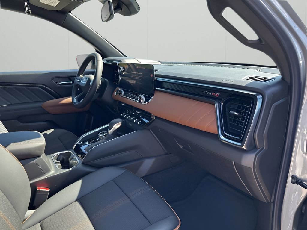 New 2026 GMC Canyon AT4 image 15