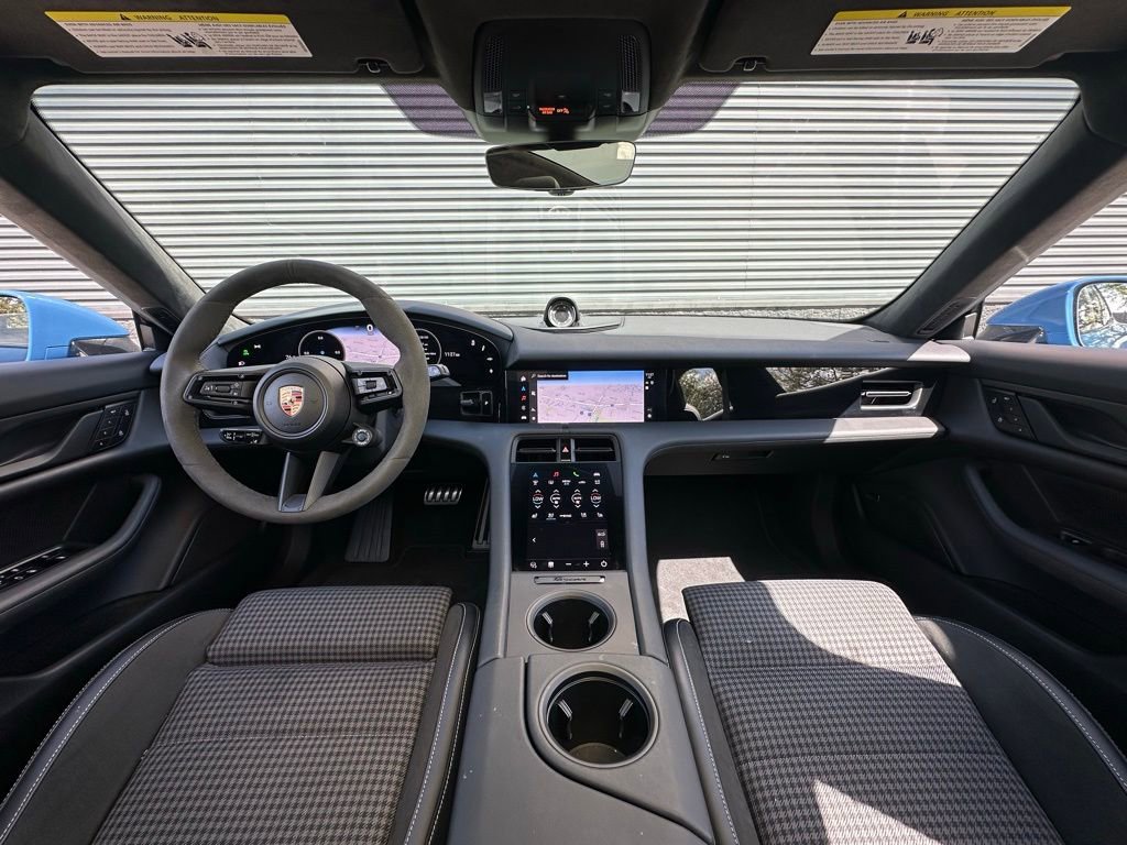 Certified 2025 Porsche Taycan 4S image 6