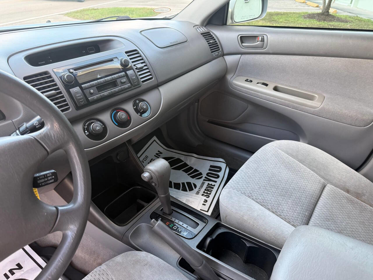Used 2004 Toyota Camry LE FWD image 2