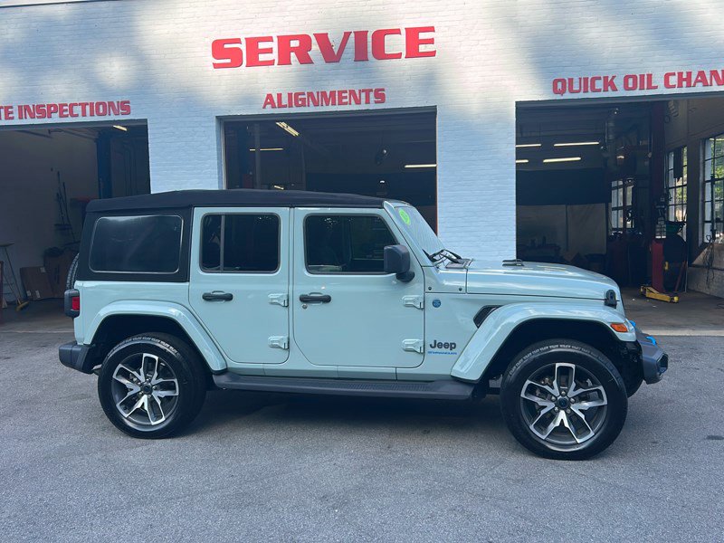 Used 2024 Jeep Wrangler Unlimited w/ Convenience Group