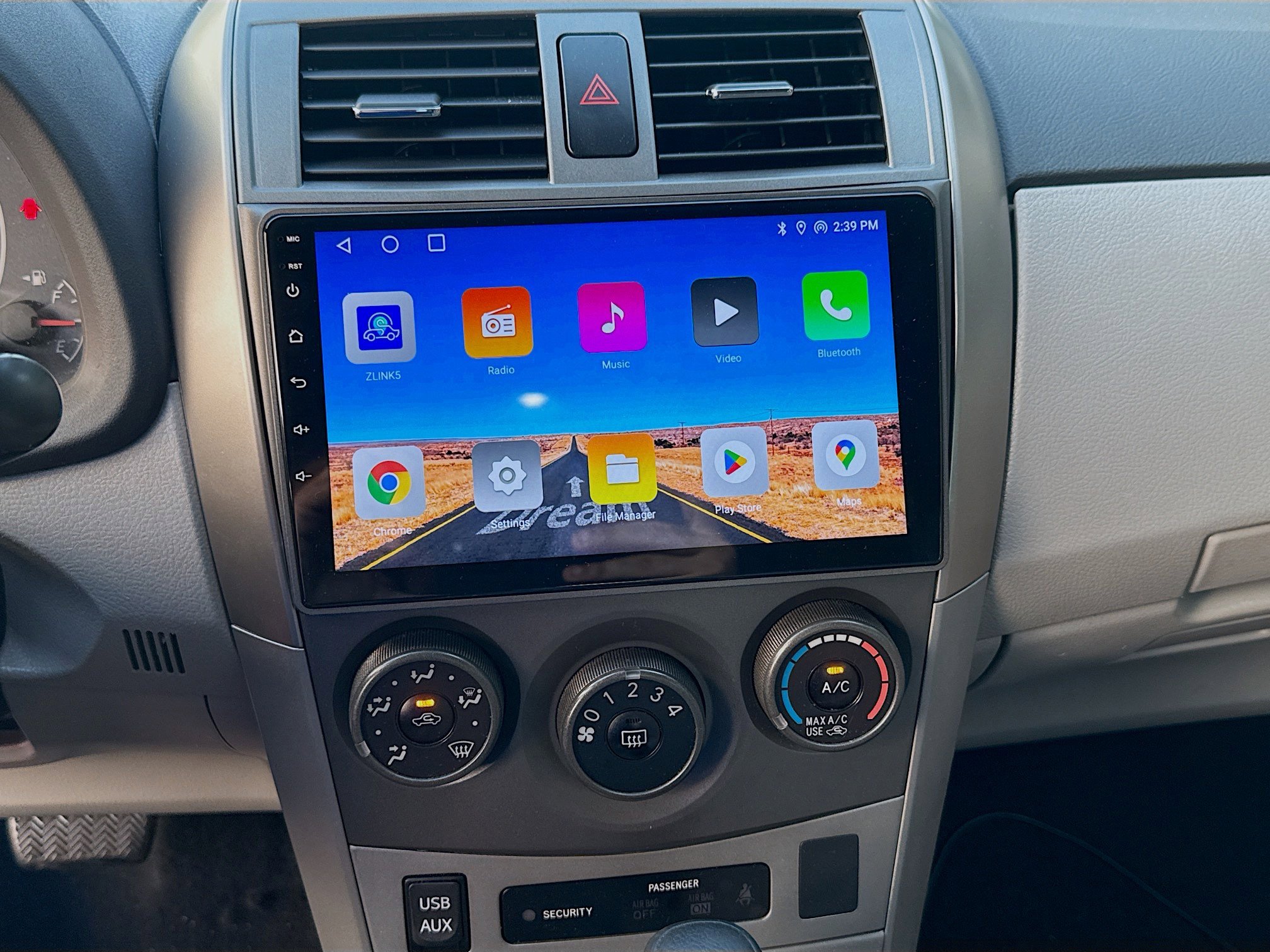 Used 2013 Toyota Corolla LE image 10